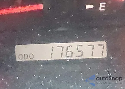 2002 Toyota Camry Le from USA, damaged, VIN 4T1BE32K92U011709